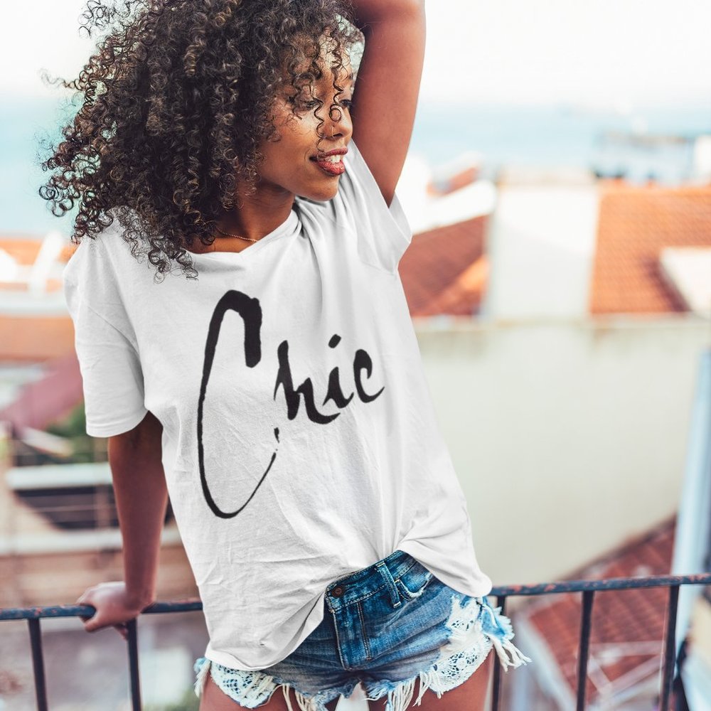 Chic T-Shirt